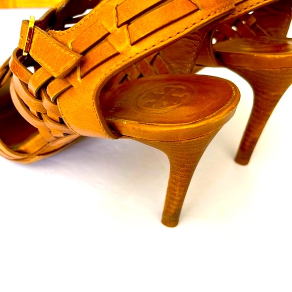 Tory Burch Leather Sandal/Heels: S-8 - Picture 5 of 7